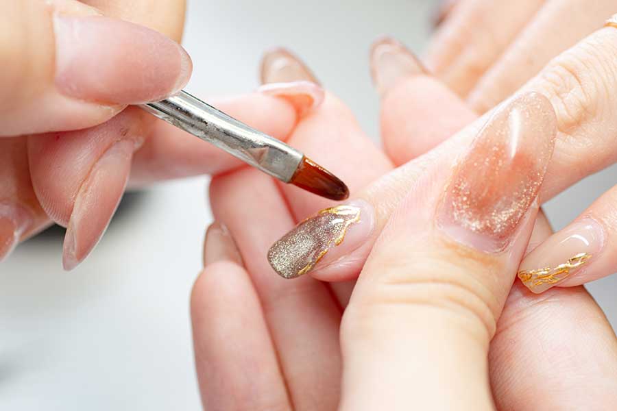 指先を彩るネイルアート(写真はイメージ)【写真:写真AC】