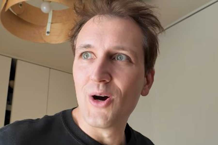 フランス人YouTuberのオレリアン・プダさん【出典：インスタグラム（bebechan_france）よりスクリーンショット】