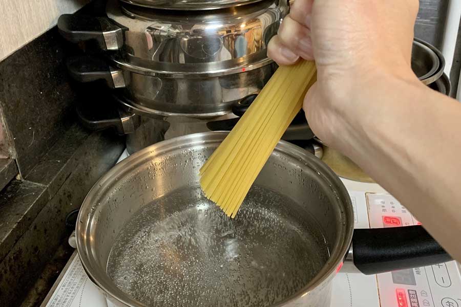 パスタをゆでようとしたところ、息子から不思議な発言が…（写真はイメージ）【写真：写真AC】