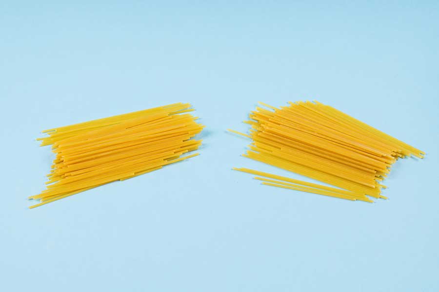 パスタを「折る」か「折らないか」を尋ねていた（写真はイメージ）【写真：PIXTA】