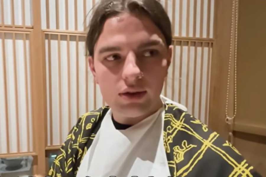 日本を初めて訪れた、スコットランド人のゴードンさん【出典：YouTube「日本食冒険記Tokyo Food Adventures」よりスクリーンショット】