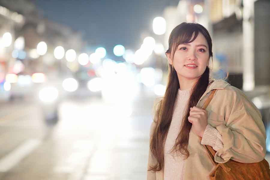女性ひとりでも安心して街を歩ける、日本の治安の良さに感動（写真はイメージ）【写真：写真AC】