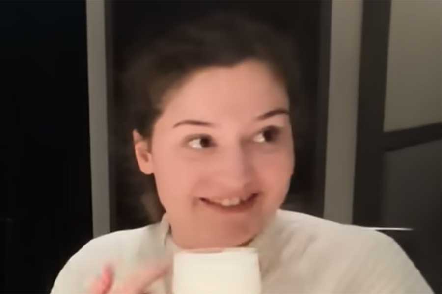 オランダから来たアナさん【出典：YouTube「日本食冒険記Tokyo Food Adventures」よりスクリーンショット】