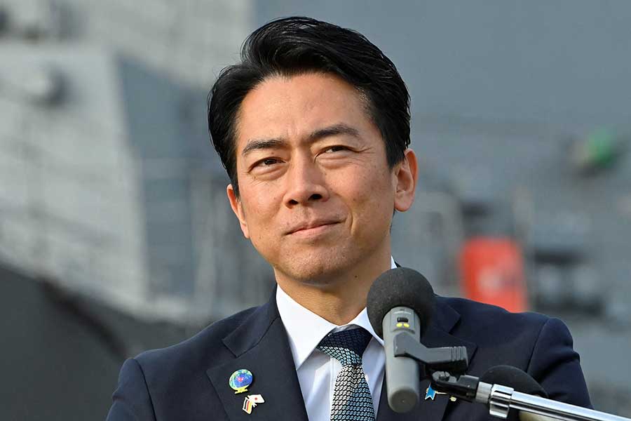 小泉進次郎防衛大臣【写真：Aflo】