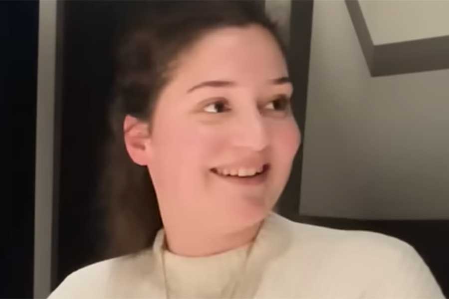 オランダから来たアナさん【出典：YouTube「日本食冒険記Tokyo Food Adventures」よりスクリーンショット】