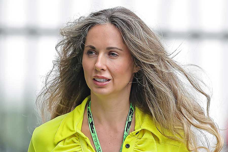 ニコ・ヒュルケンベルグ選手の妻・エグレさん【写真:Aflo】