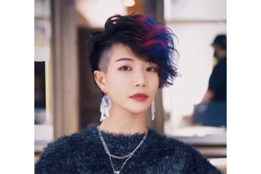 憧れだったフラメンコの衣装を髪色でリベンジ【出典：インスタグラム（yasuhiro002）よりスクリーンショット】