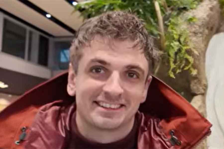 フランス人シェフのシャルルさん【出典：YouTube「Bebechan - 日本のフランス人」よりスクリーンショット】