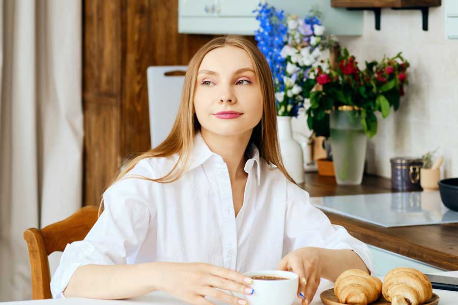 欧米ではパンやコーヒーなどが朝食の主流（写真はイメージ）【写真：PIXTA】