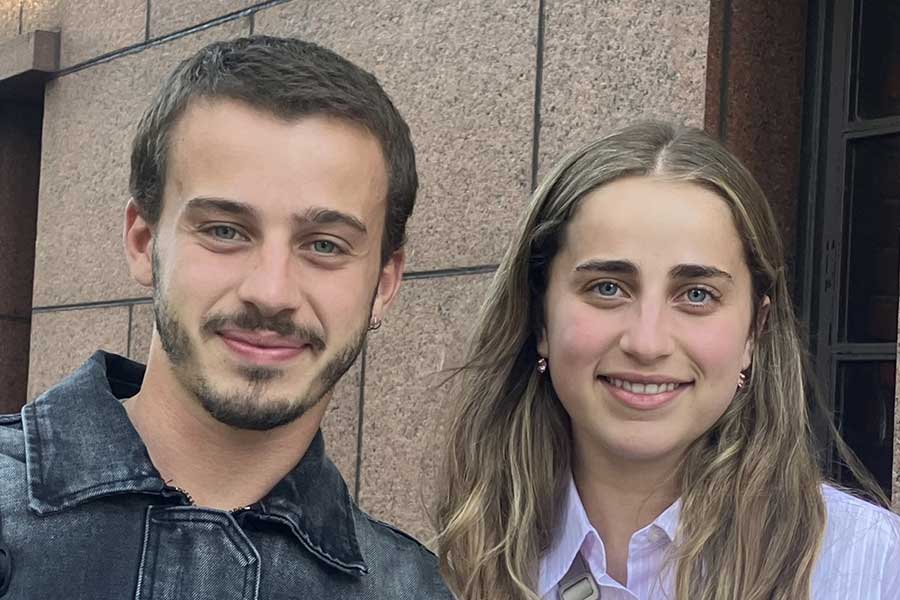 アルゼンチンから来た（左から）ルカさんとソルさん【写真：Hint-Pot編集部】