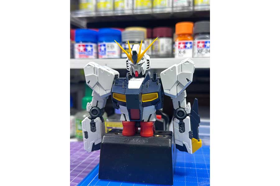 元はガンダムのプラモデル作りが趣味だったというジェニーさん。趣味の部屋にはガンプラもたくさん【写真提供：ジェニー（toppy4708）さん】