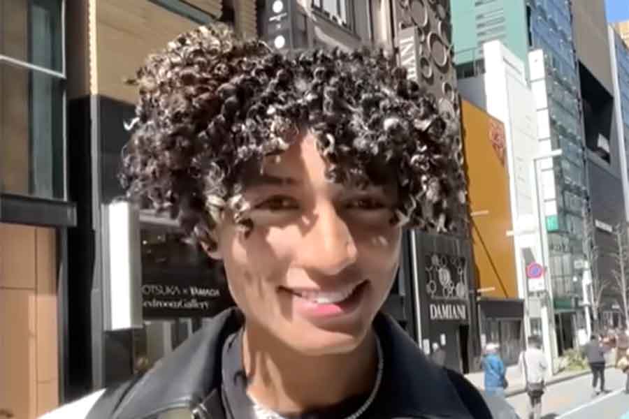 アメリカからやってきたアンドリューさん【出典:YouTube「日本食冒険記Tokyo Food Adventures」よりスクリーンショット】