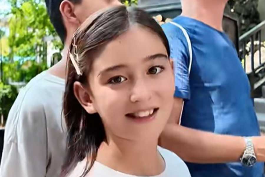 日本の旅を満喫したエリーシャちゃん【出典:YouTube「Chihori's Vlog」よりスクリーンショット】