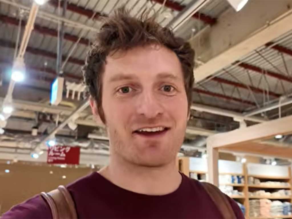 アメリカ人YouTuberのジェイソンさん【出典:YouTube「Jason Ray ジェイソンレイ」よりスクリーンショット】