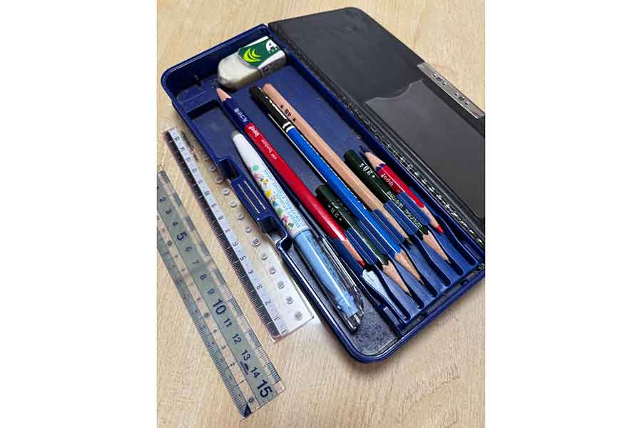 6年間使い続けた筆箱の中身【写真提供:choco(choco57635)さん】