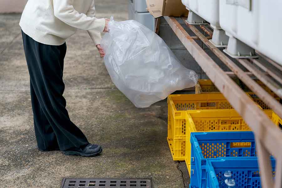 ゴミ出しルールを守らないのは、法的な問題になる？（写真はイメージ）【写真：PIXTA】