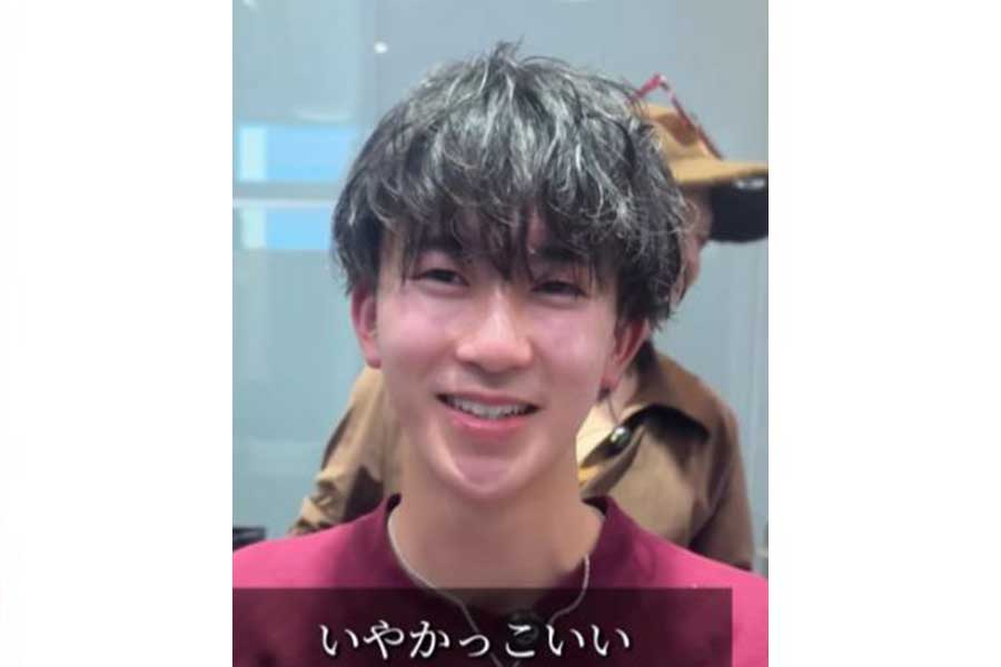 前髪と髪の動きで「余白」を解消。爽やかな魅力が際立つ男性【出典：インスタグラム（view_akada）よりスクリーンショット】