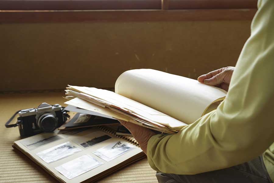 遺品整理をしていたら、まさかの発見（写真はイメージ）【写真：写真AC】