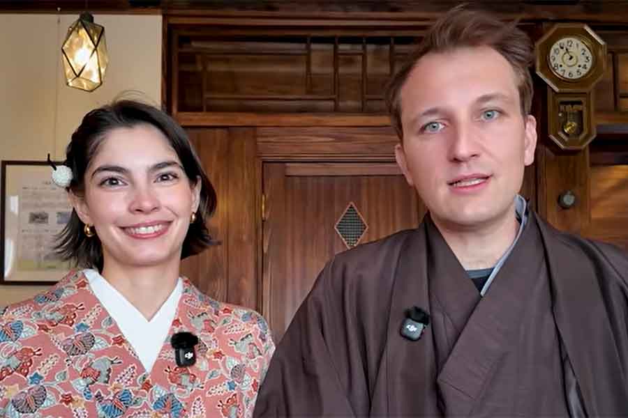 日本での暮らしを通じて感じたことを話す（右から）オレリアンさんとマノンさん【出典：YouTube「Bebechan - 日本のフランス人」よりスクリーンショット】