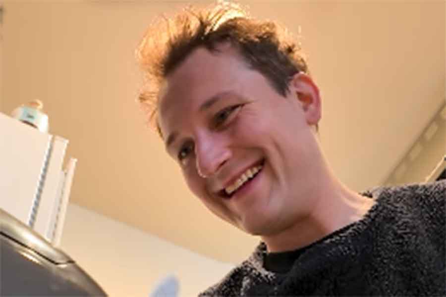 フランス人YouTuberのオレリアン・プダさん【出典：インスタグラム（bebechan_france）よりスクリーンショット】