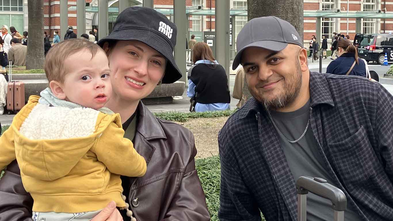 イギリスから来た（左から）エスターさんとエイドリアンさん【写真：Hint-Pot編集部】