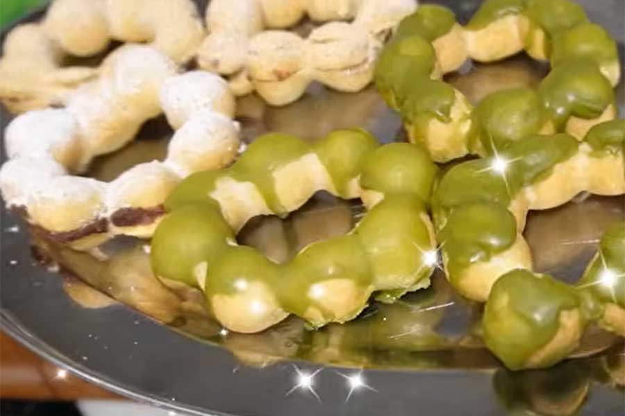 フランスで日本のドーナツを再現【出典：YouTube「Macaron Chan 南フランス田舎娘」よりスクリーンショット】