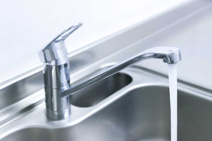 生活に欠かせない水道（写真はイメージ）【写真：PIXTA】