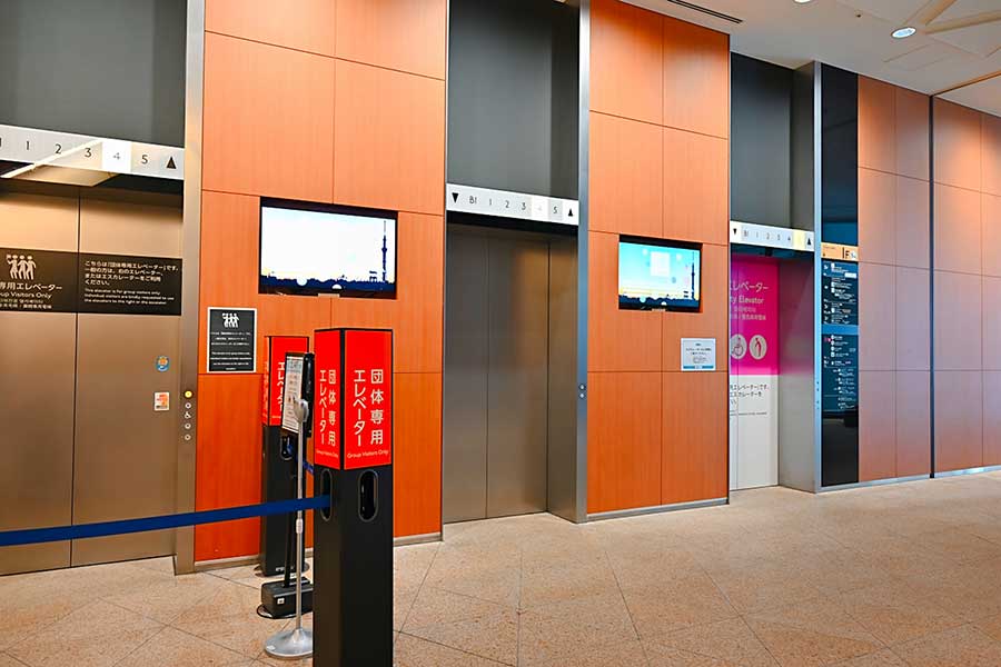 東京スカイツリーのエレベーターに感激【写真：PIXTA】