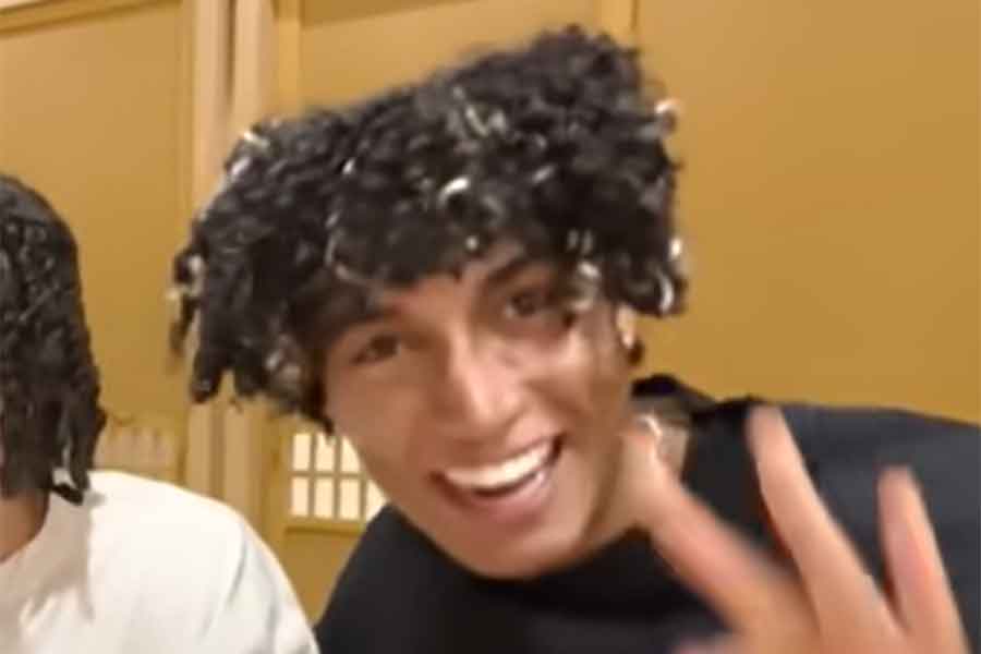 アメリカからやってきたアンドリューさん【出典：YouTube「日本食冒険記Tokyo Food Adventures」よりスクリーンショット】