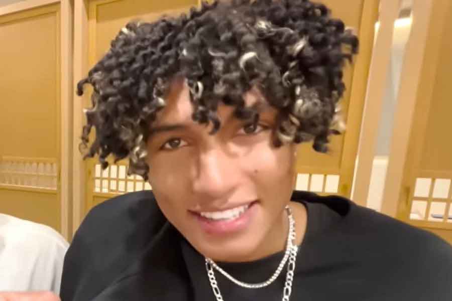 アメリカからやってきたアンドリューさん【出典：YouTube「日本食冒険記Tokyo Food Adventures」よりスクリーンショット】