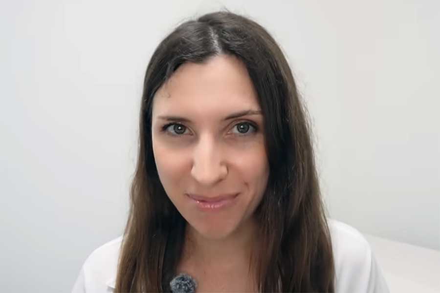 日本で暮らす、ウクライナ人のクリスティーナさん【出典：YouTube「クリススタイルチャンネル」よりスクリーンショット】