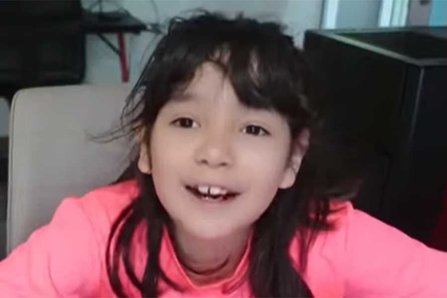 南フランスに住むマカロンちゃん【出典：YouTube「Macaron Chan 南フランス田舎娘」よりスクリーンショット】