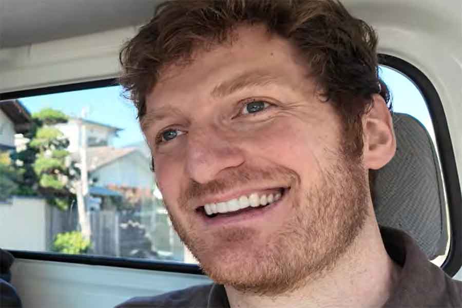 アメリカ人YouTuberのジェイソンさん【出典：YouTube「Jason Ray ジェイソンレイ」よりスクリーンショット】