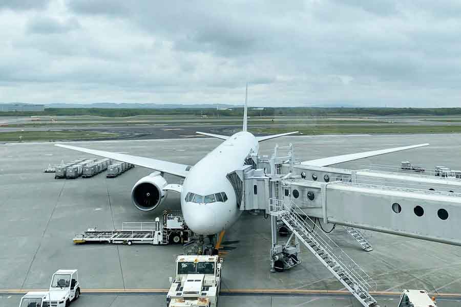 飛行機に乗る際は時間を意識することが大切（写真はイメージ）【写真：写真AC】