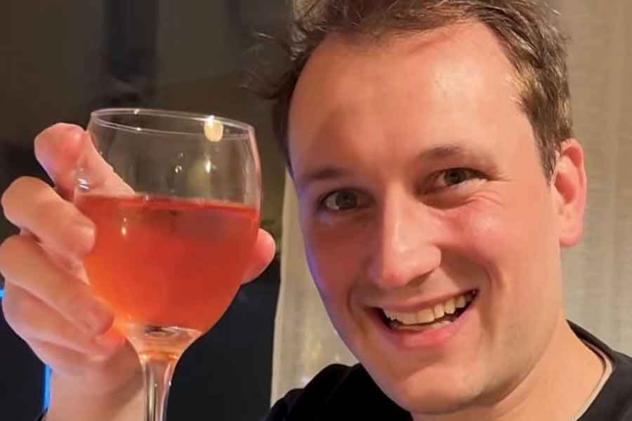 フランス人YouTuberのオレリアン・プダさん【出典：インスタグラム（bebechan_france）よりスクリーンショット】