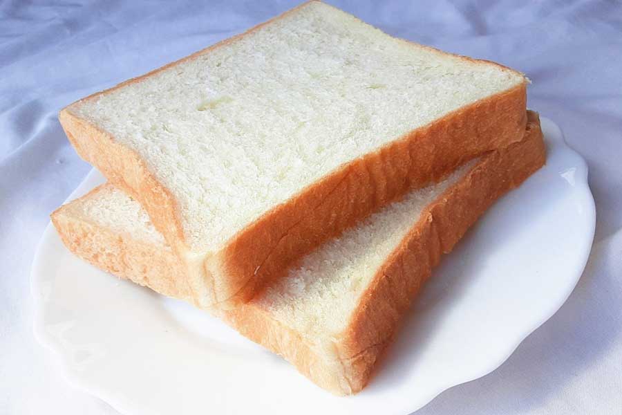 朝食の定番のひとつ、食パン（写真はイメージ）【写真：写真AC】