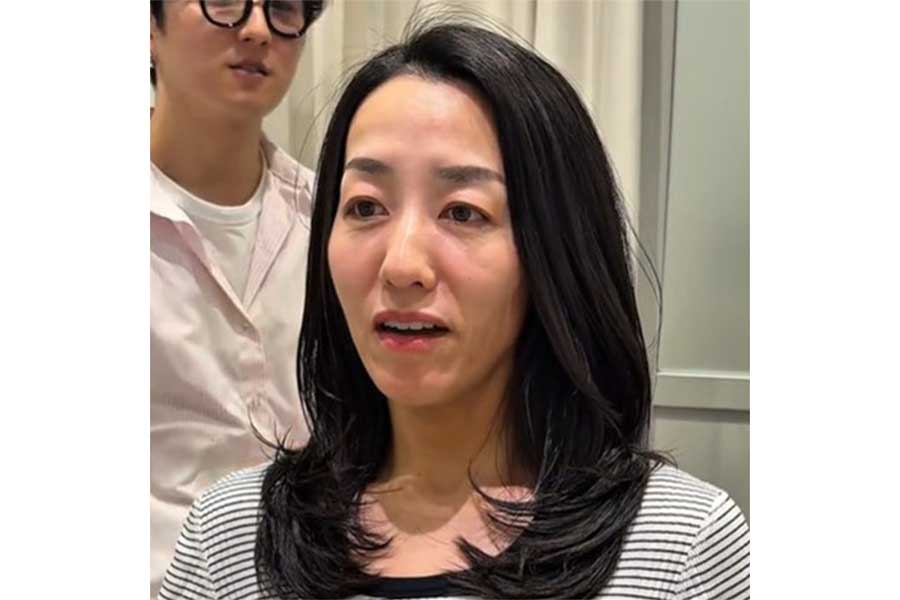 施術後の女性【出典:TikTok(hi_kuntoisho)よりスクリーンショット】