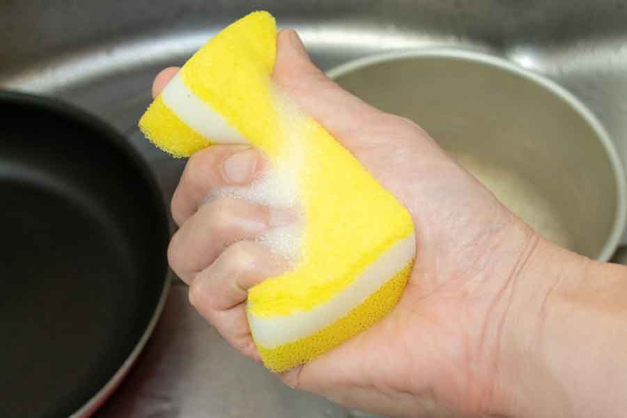 スポンジ。こまめに交換を（写真はイメージ）【写真：写真AC】