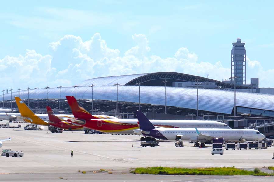 非日常感があふれる空港(写真はイメージ)【写真:写真AC】