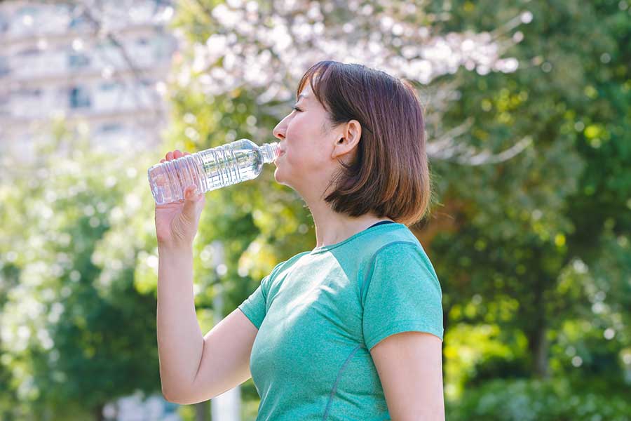 水分と一緒にとると熱中症対策になる、意外な組み合わせとは(写真はイメージ)【写真:PIXTA】