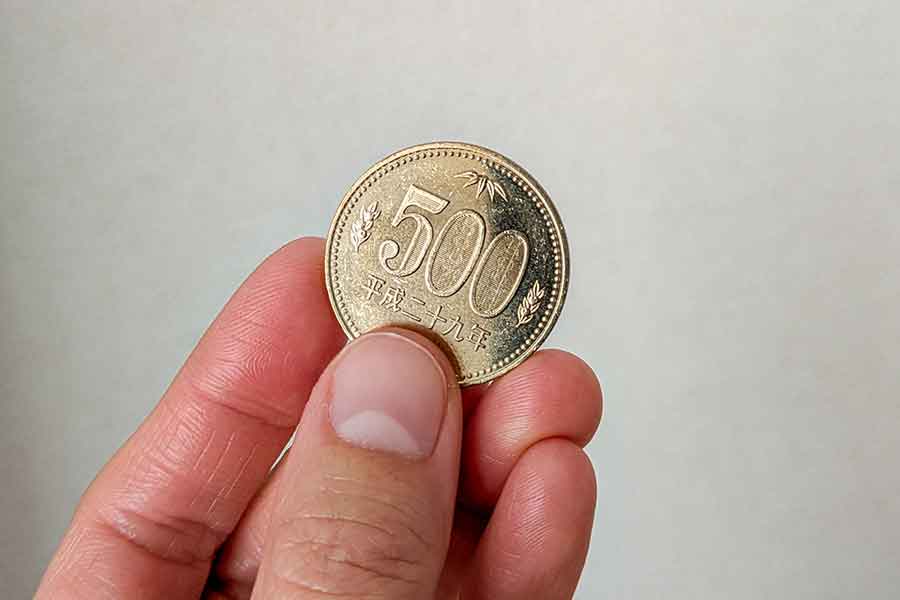 日本は、アメリカに比べて硬貨で扱う金額が大きい（写真はイメージ）【写真：写真AC】