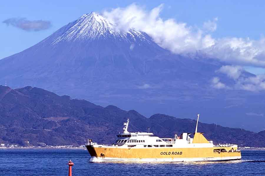 駿河湾と富士山(写真はイメージ)【写真:写真AC】