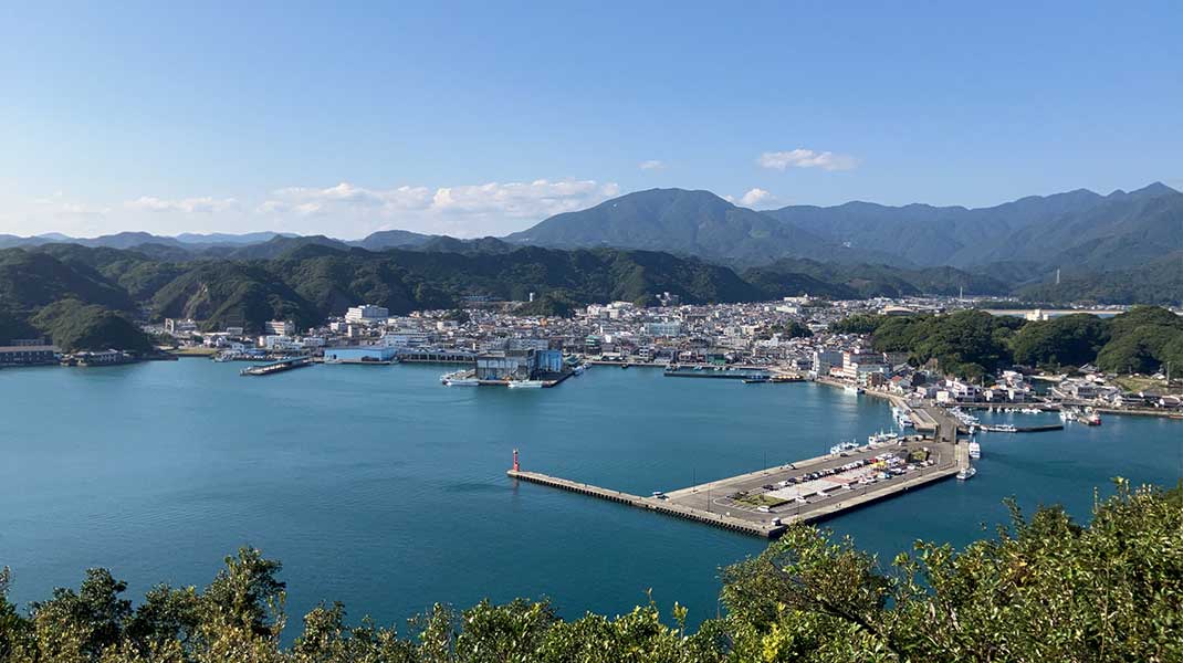 海と山、自然に恵まれた和歌山県の那智勝浦町【写真提供:那智勝浦観光機構】