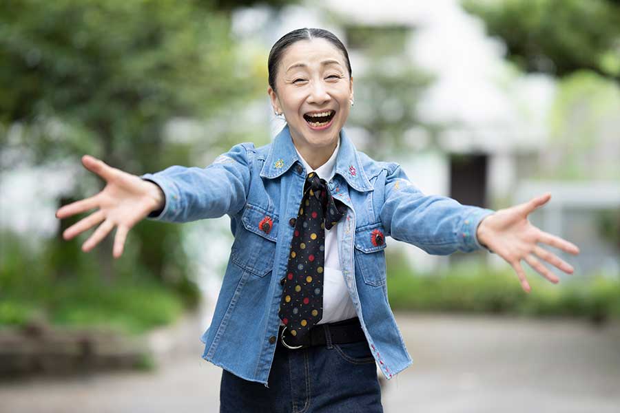 闘病を経てさらに輝きを増した春風ひとみさん【写真:増田美咲】