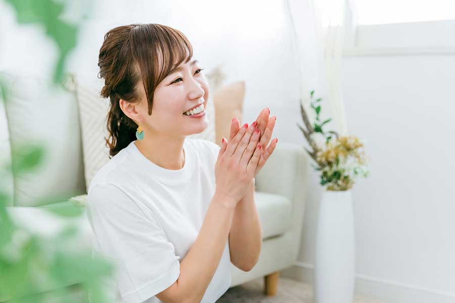 簡単な日本語を話したら、拍手で日本人が喜んでくれることに感動（写真はイメージ）【写真：写真AC】
