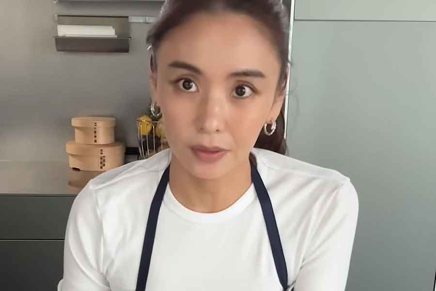 モデルの滝沢眞規子さん【出典:YouTube「TAKIMAKI Channel / 滝沢眞規子Official」よりスクリーンショット】