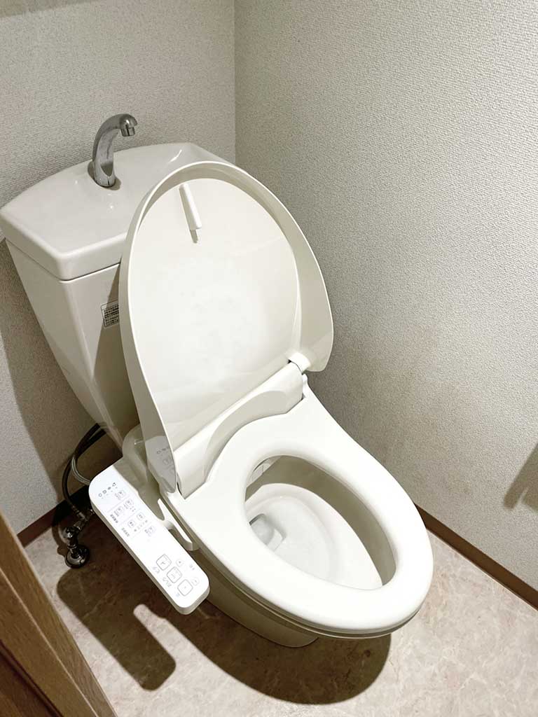 手洗い付きのトイレ（写真はイメージ）【写真：写真AC】