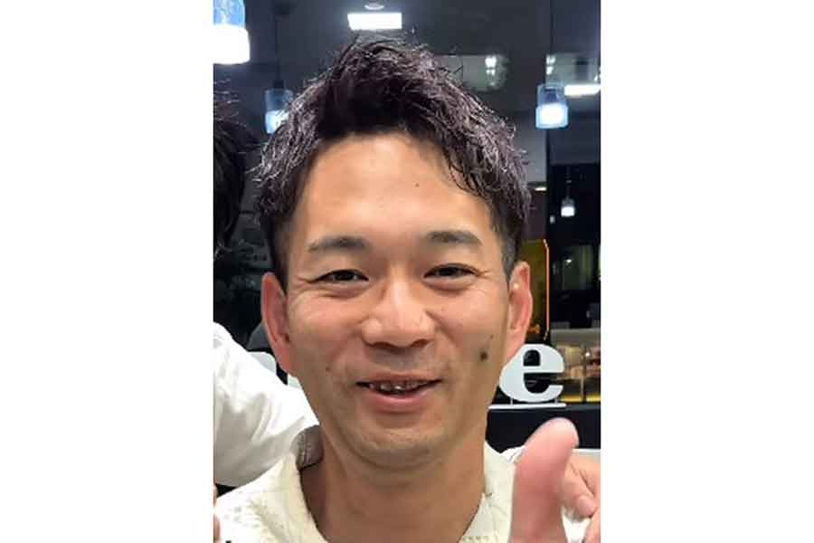 若々しくおしゃれな印象になった男性【出典:インスタグラム(yokkoi_beautician)よりスクリーンショット】