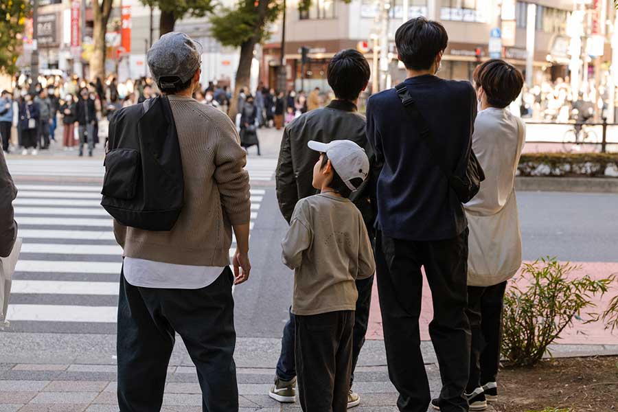 信号をきちんと待つ人々に驚き（写真はイメージ）【写真：PIXTA】