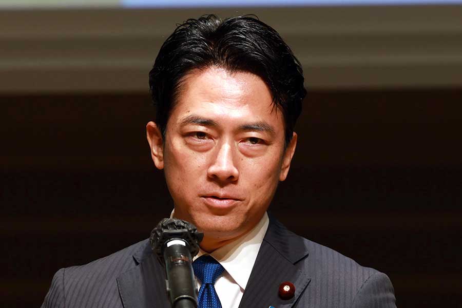 小泉進次郎防衛相【写真：産経新聞社】